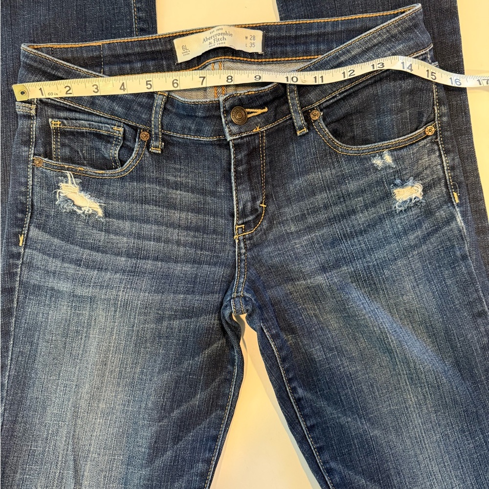 ABERCROMBIE & FITCH CLASSIC VINTAGE DISTRESSED JEANS SIZE 28/6L - Picture 2 of 12